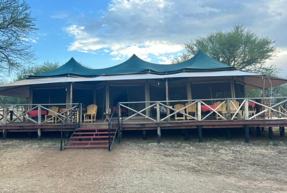 Safari Lodge vs Tented Camp Tanzania – Luxury Tented Camp